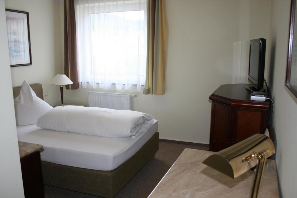 Hotel-Restaurant Stollen Mechernich Oda fotoğraf